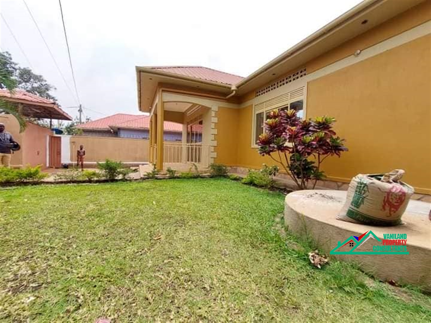 Bungalow for rent in Kira Wakiso