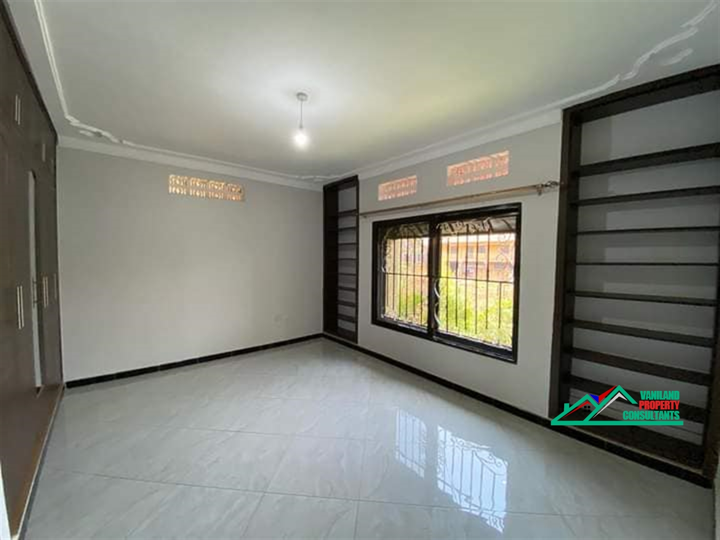 Duplex for rent in Kulambilo Kampala