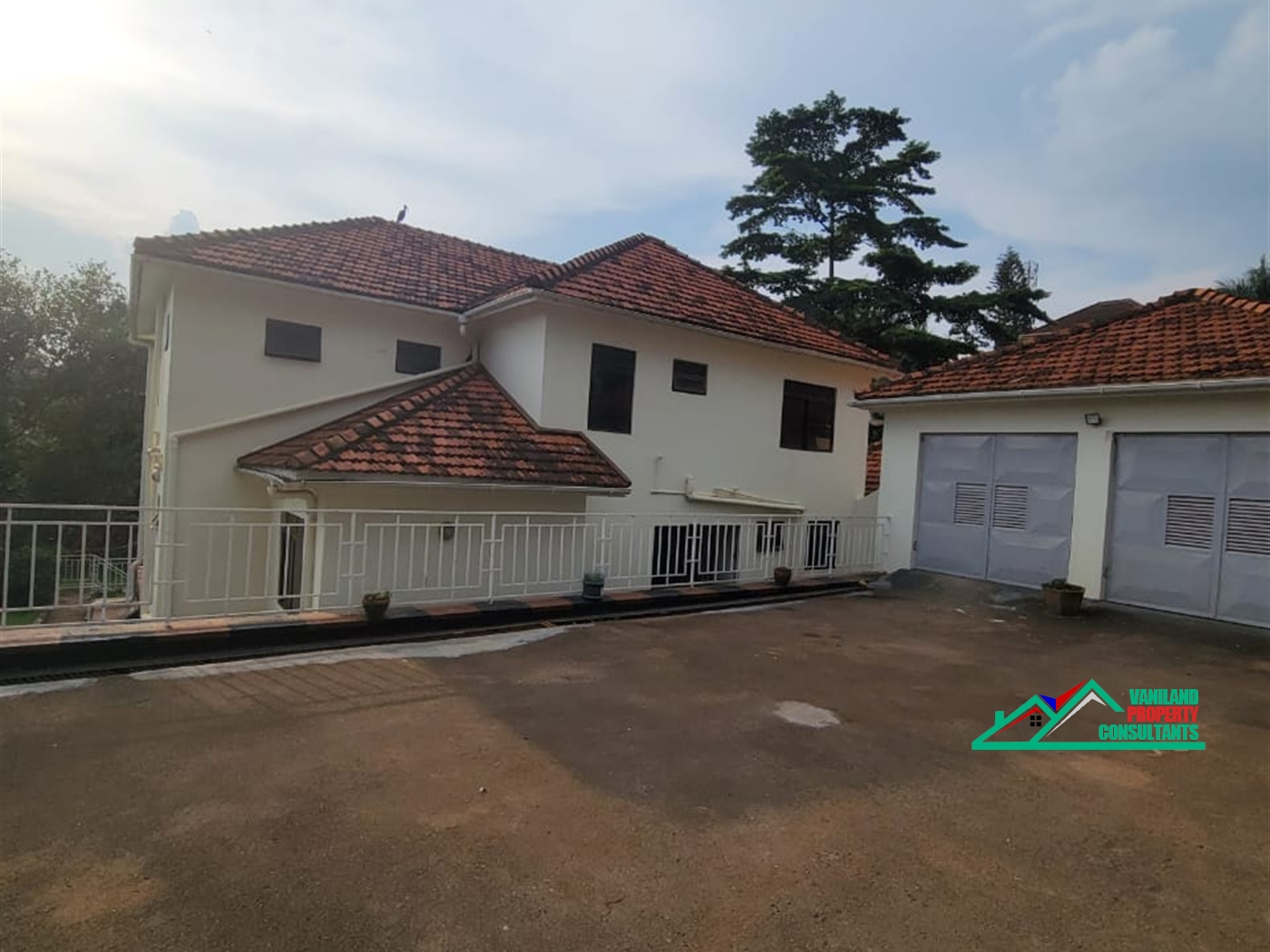 Mansion for rent in Naguru Wakiso