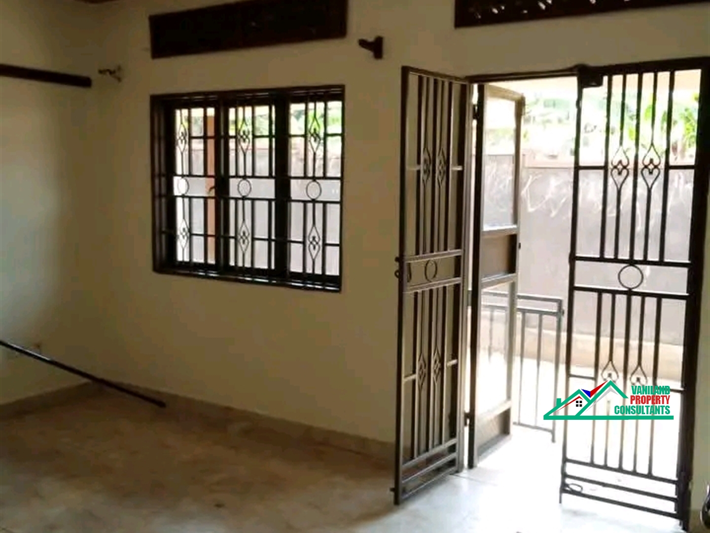 Semi Detached for rent in Mutungo Kampala