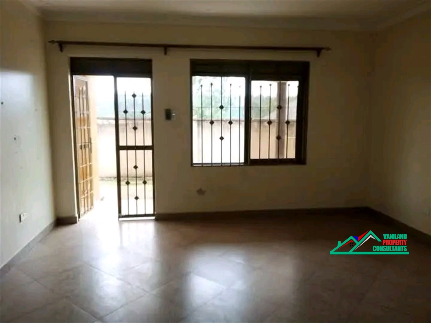 Semi Detached for rent in Mutungo Kampala