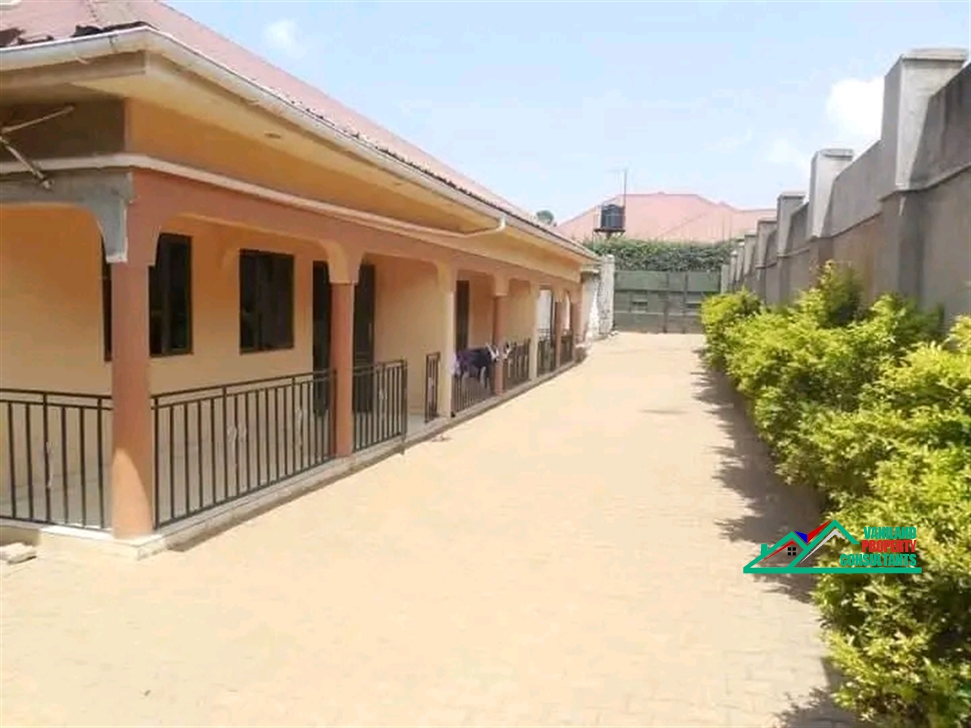 Semi Detached for rent in Mutungo Kampala