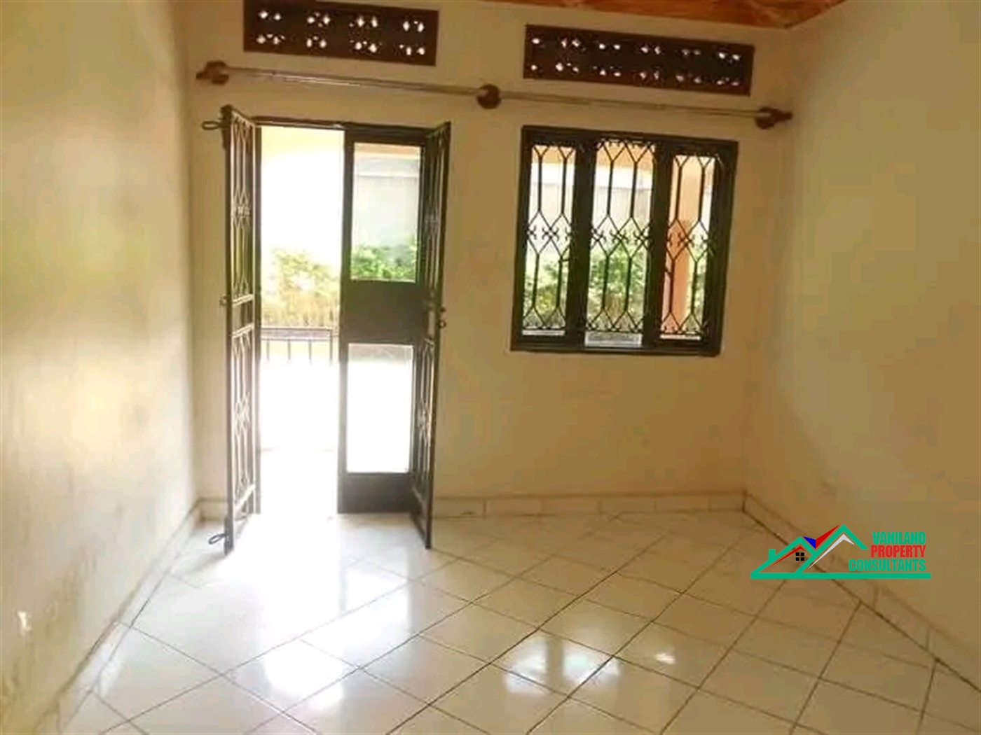 Semi Detached for rent in Mutungo Kampala