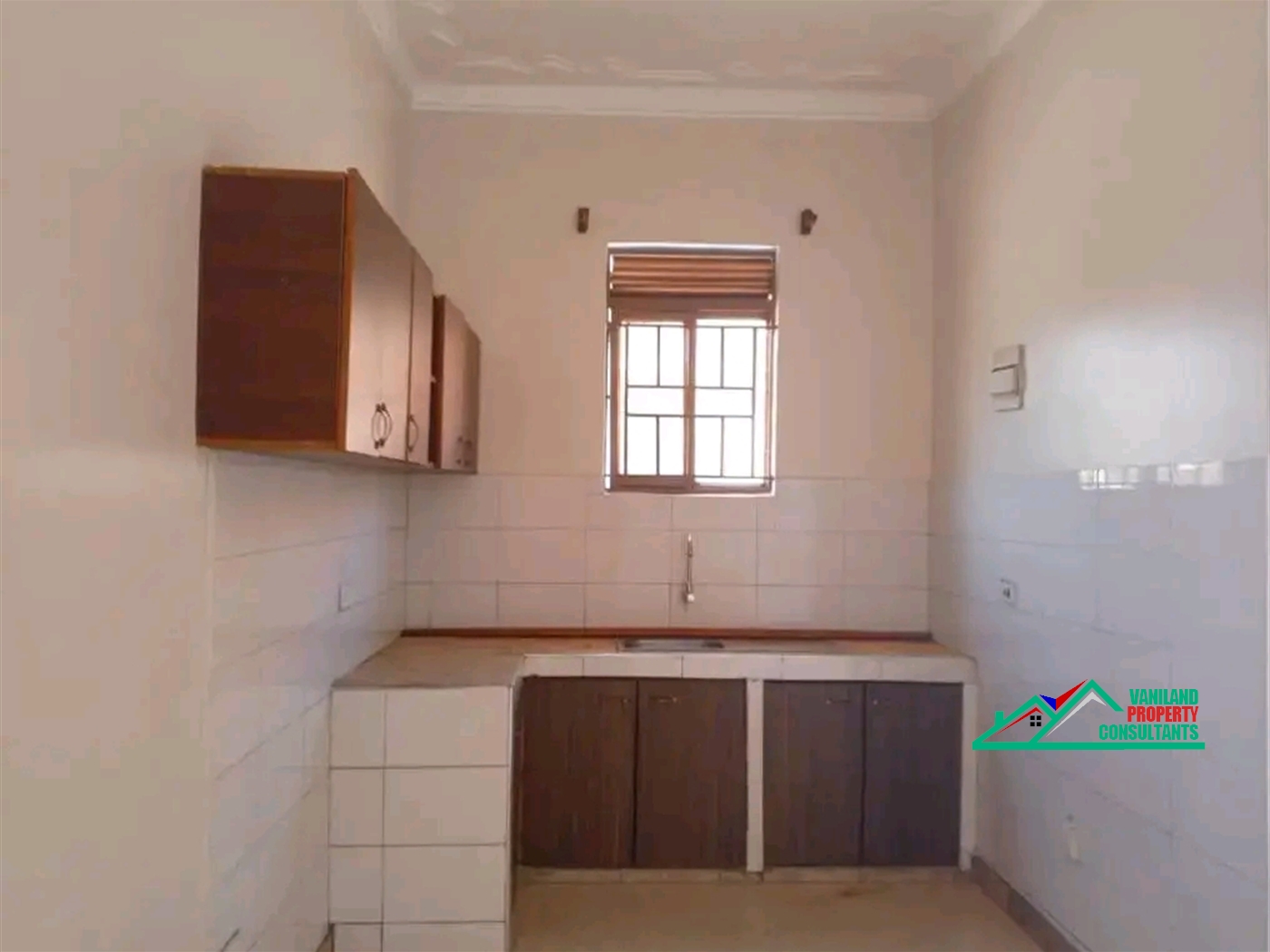 Semi Detached for rent in Mutungo Kampala