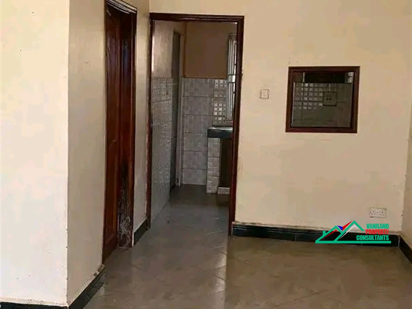 Semi Detached for rent in Mutungo Kampala