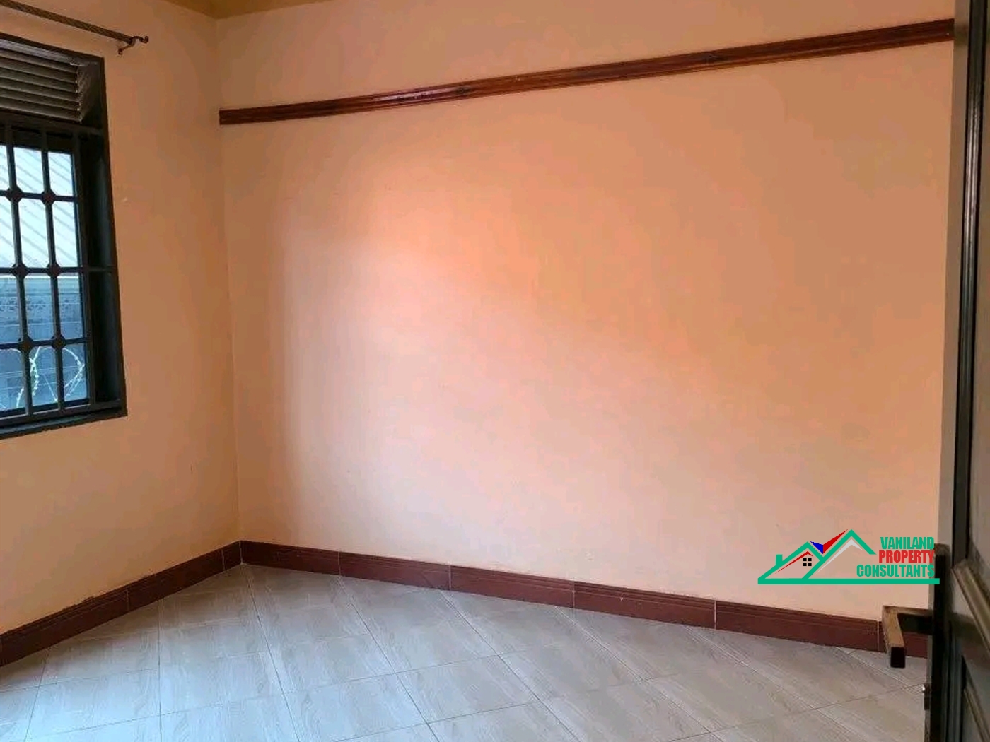 Semi Detached for rent in Mutungo Kampala