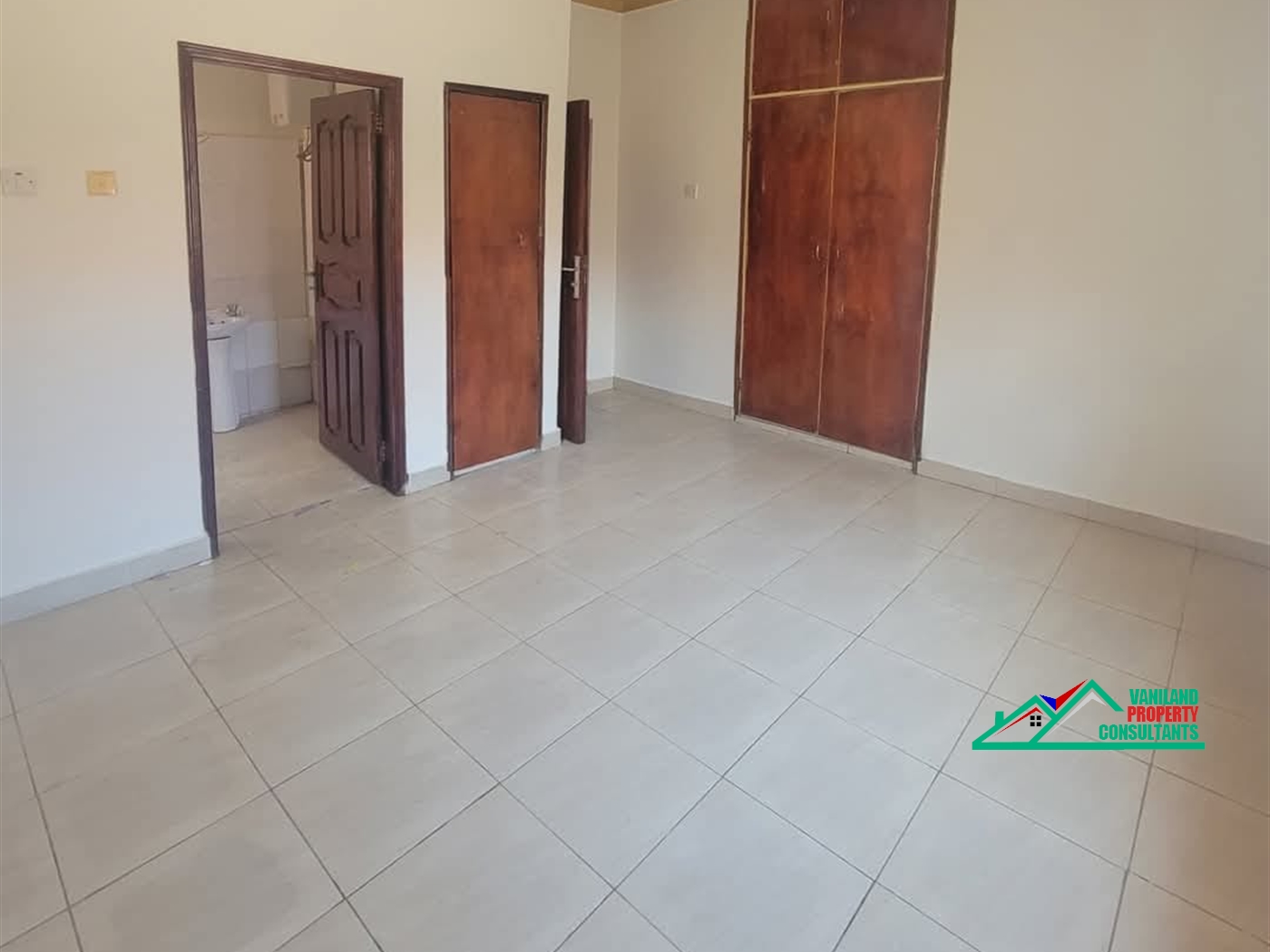 Semi Detached for rent in Kisaasi Kampala