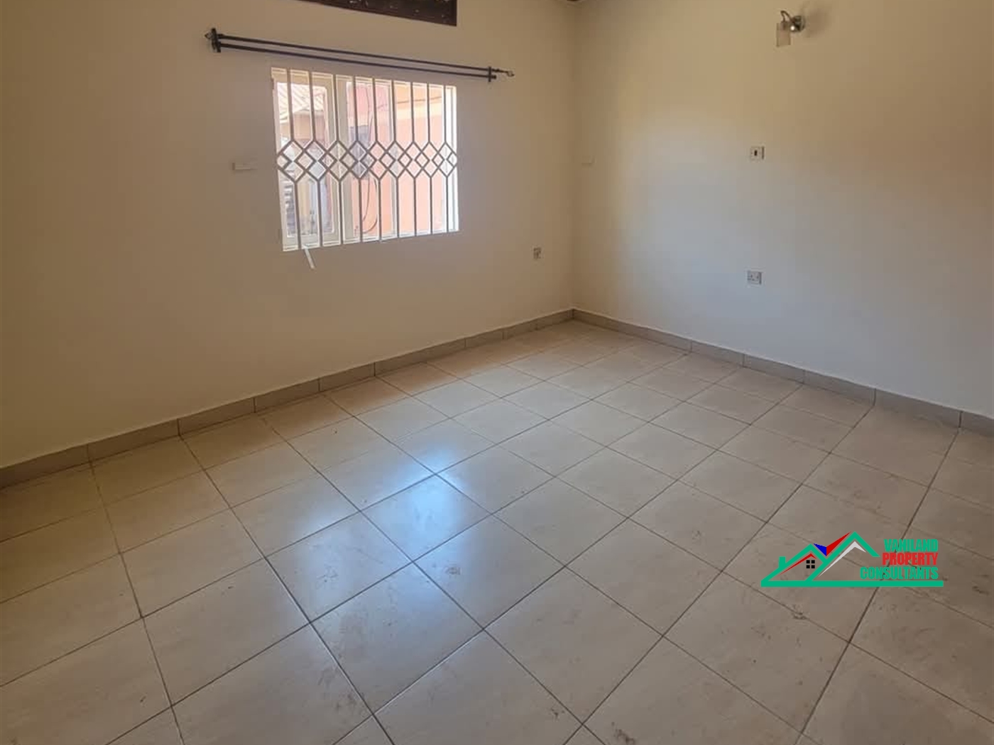 Semi Detached for rent in Kisaasi Kampala