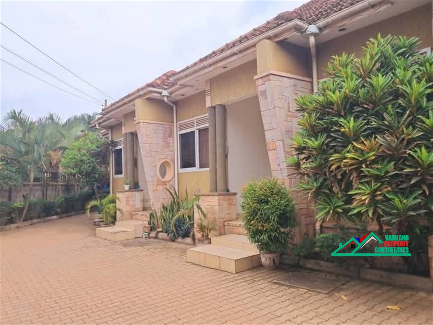 Semi Detached for rent in Kisaasi Kampala