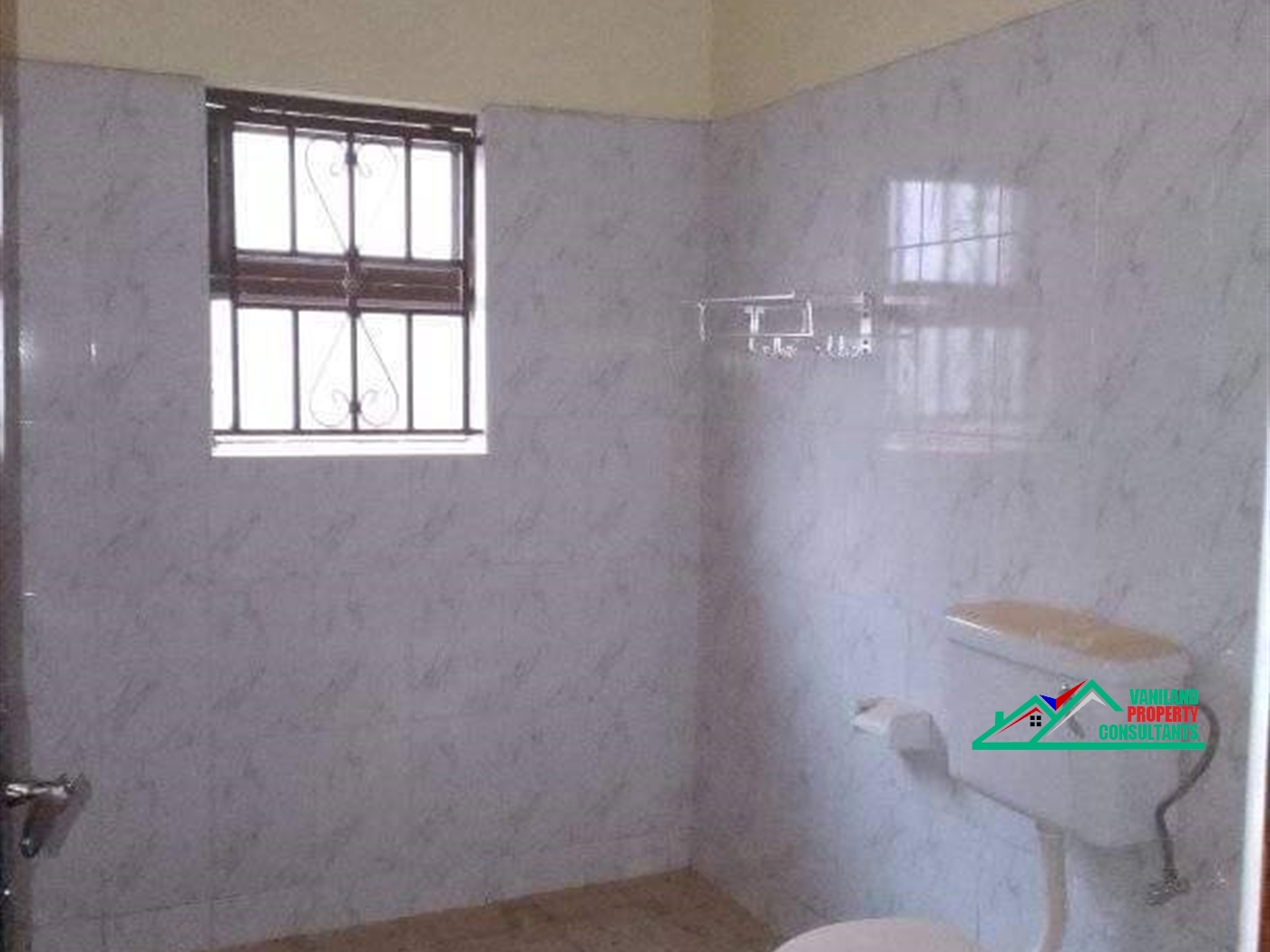 Semi Detached for rent in Mpererwe Wakiso