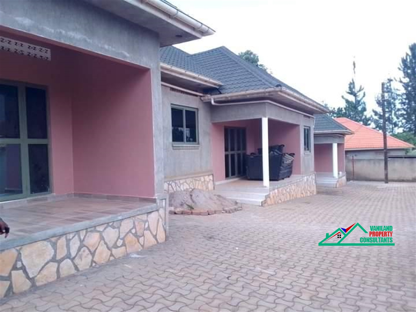 Semi Detached for rent in Mpererwe Wakiso