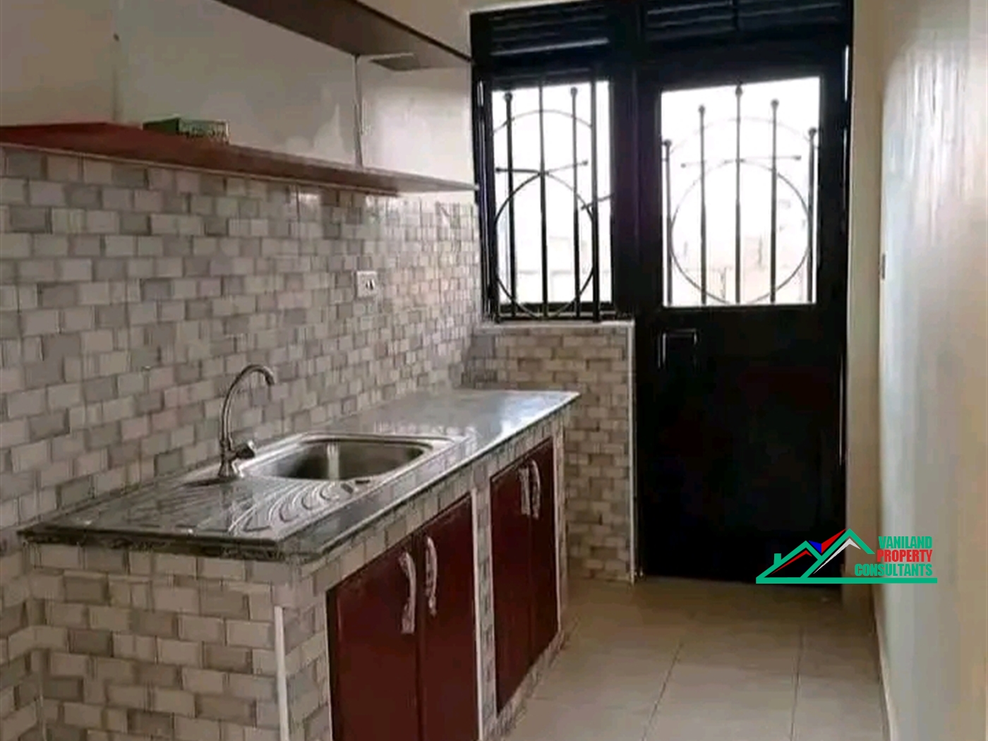 Semi Detached for rent in Mutungo Kampala