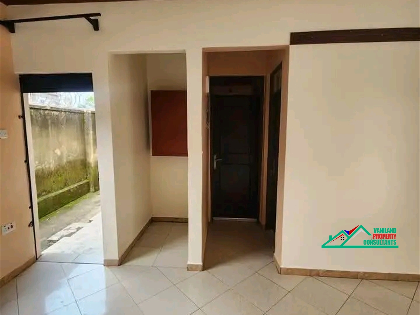 Semi Detached for rent in Mutungo Kampala