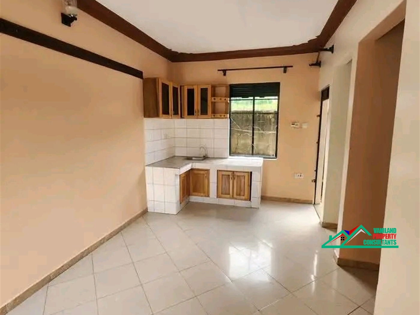 Semi Detached for rent in Mutungo Kampala