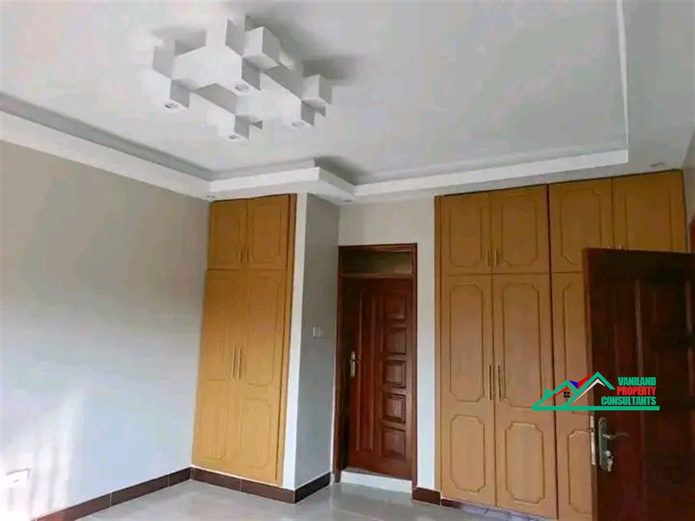 Semi Detached for rent in Mutungo Kampala