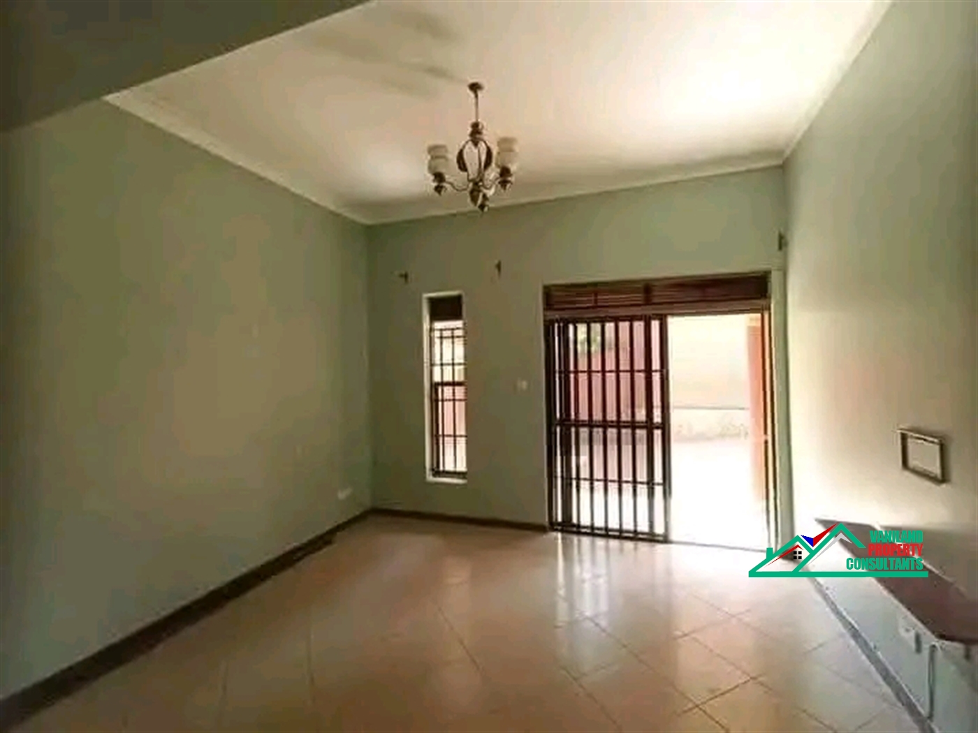 Semi Detached for rent in Mutungo Kampala