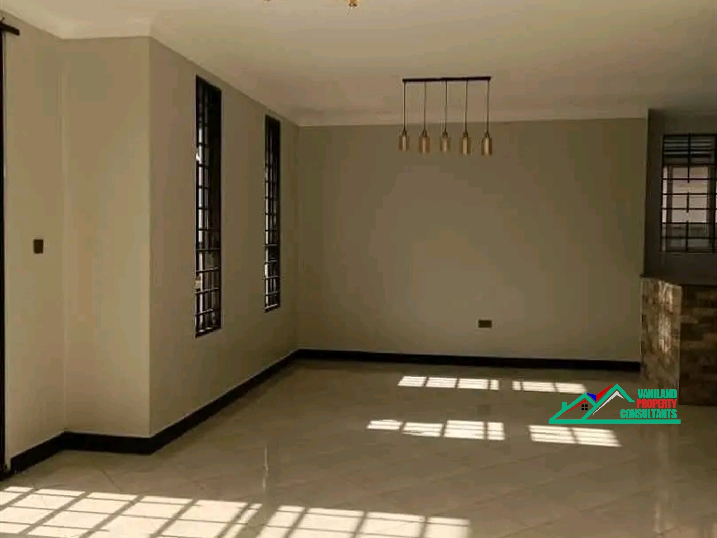 Semi Detached for rent in Mutungo Kampala