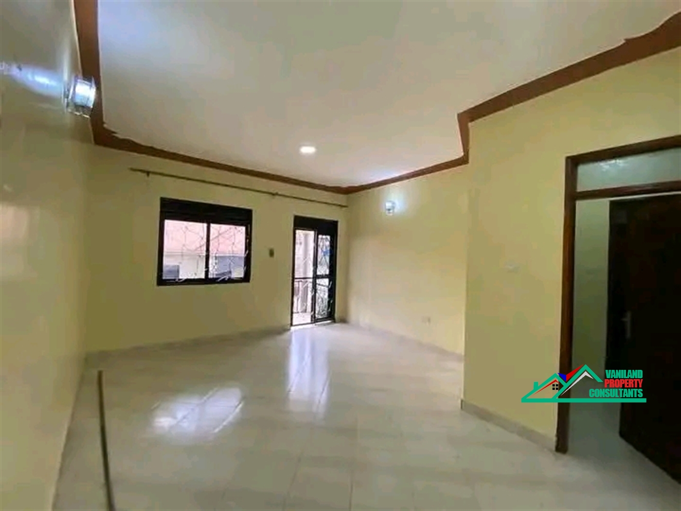 Semi Detached for rent in Mutungo Kampala