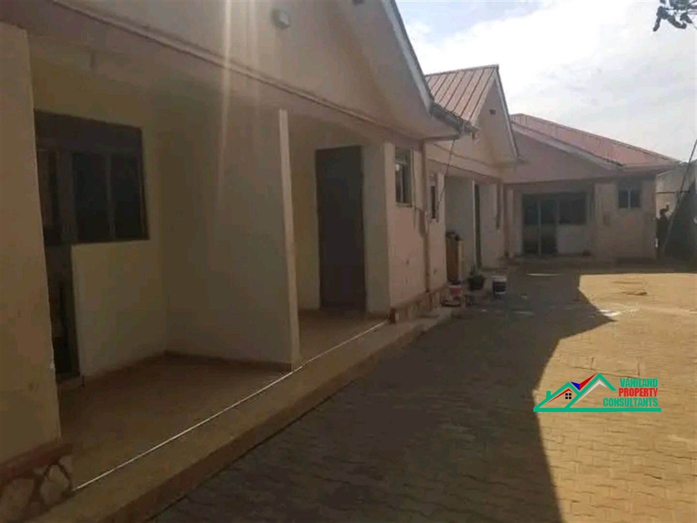 Semi Detached for rent in Mutungo Kampala