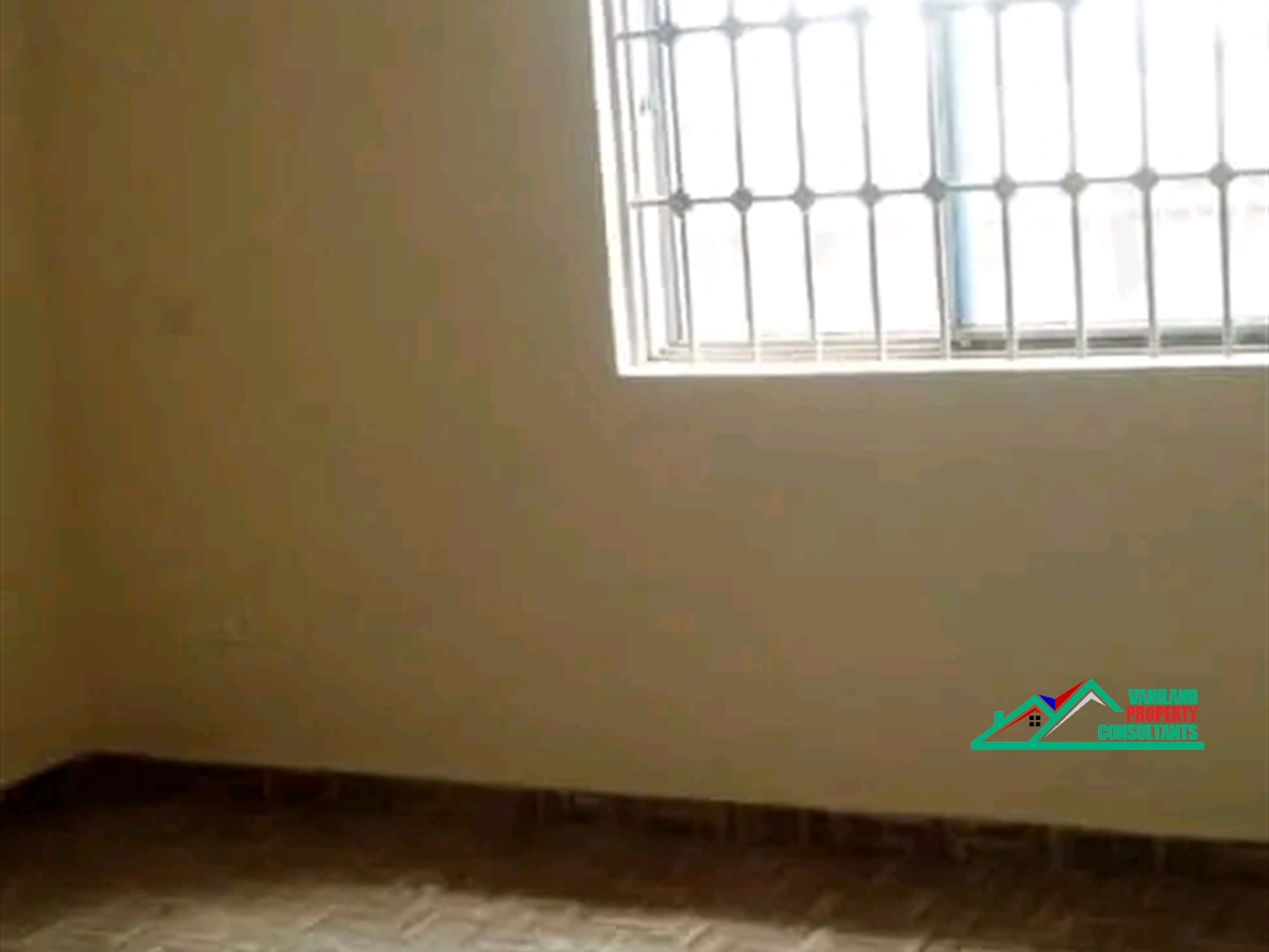 Semi Detached for rent in Mutungo Kampala