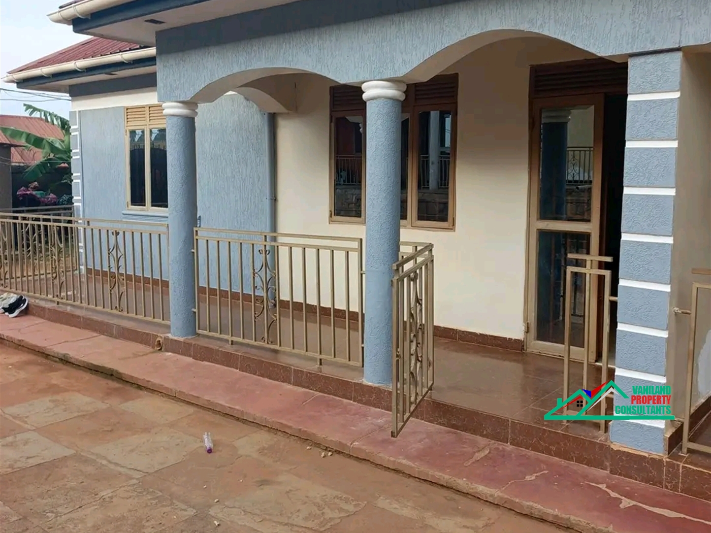 Semi Detached for rent in Mutungo Kampala