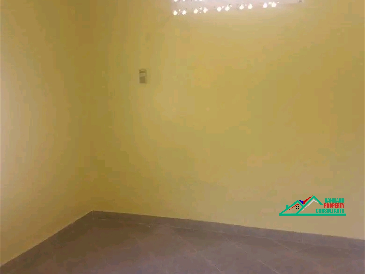 Semi Detached for rent in Mutungo Kampala