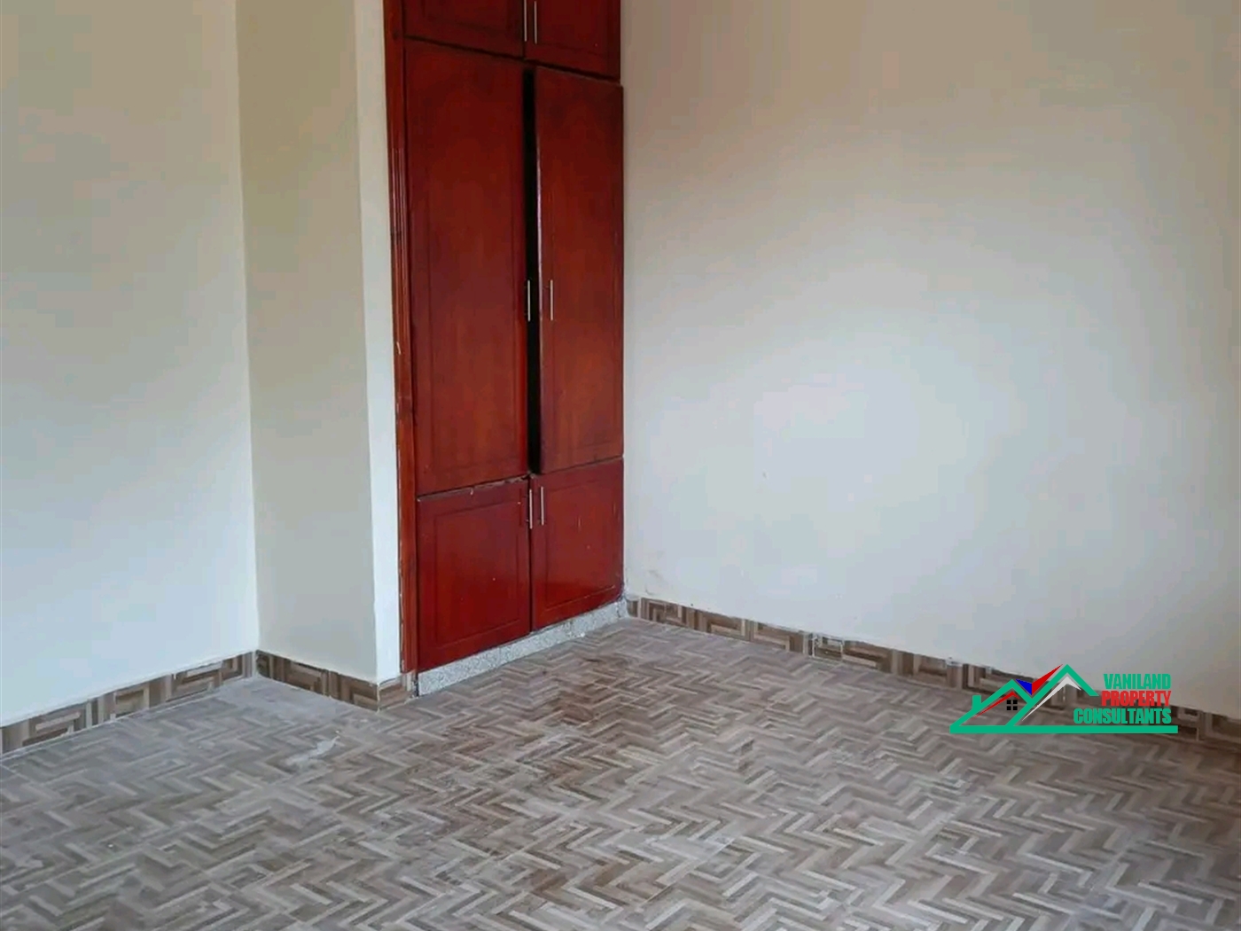 Semi Detached for rent in Mutungo Kampala