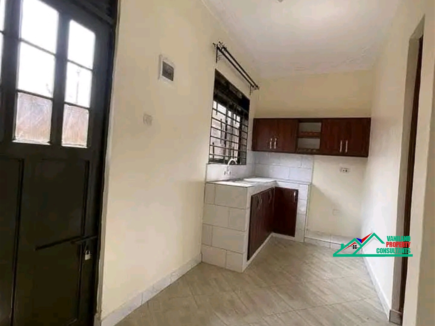 Semi Detached for rent in Mutungo Kampala