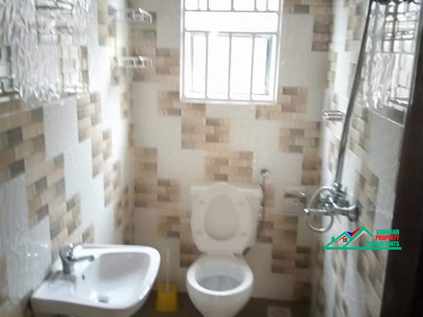 Bungalow for rent in Bukoto Kampala