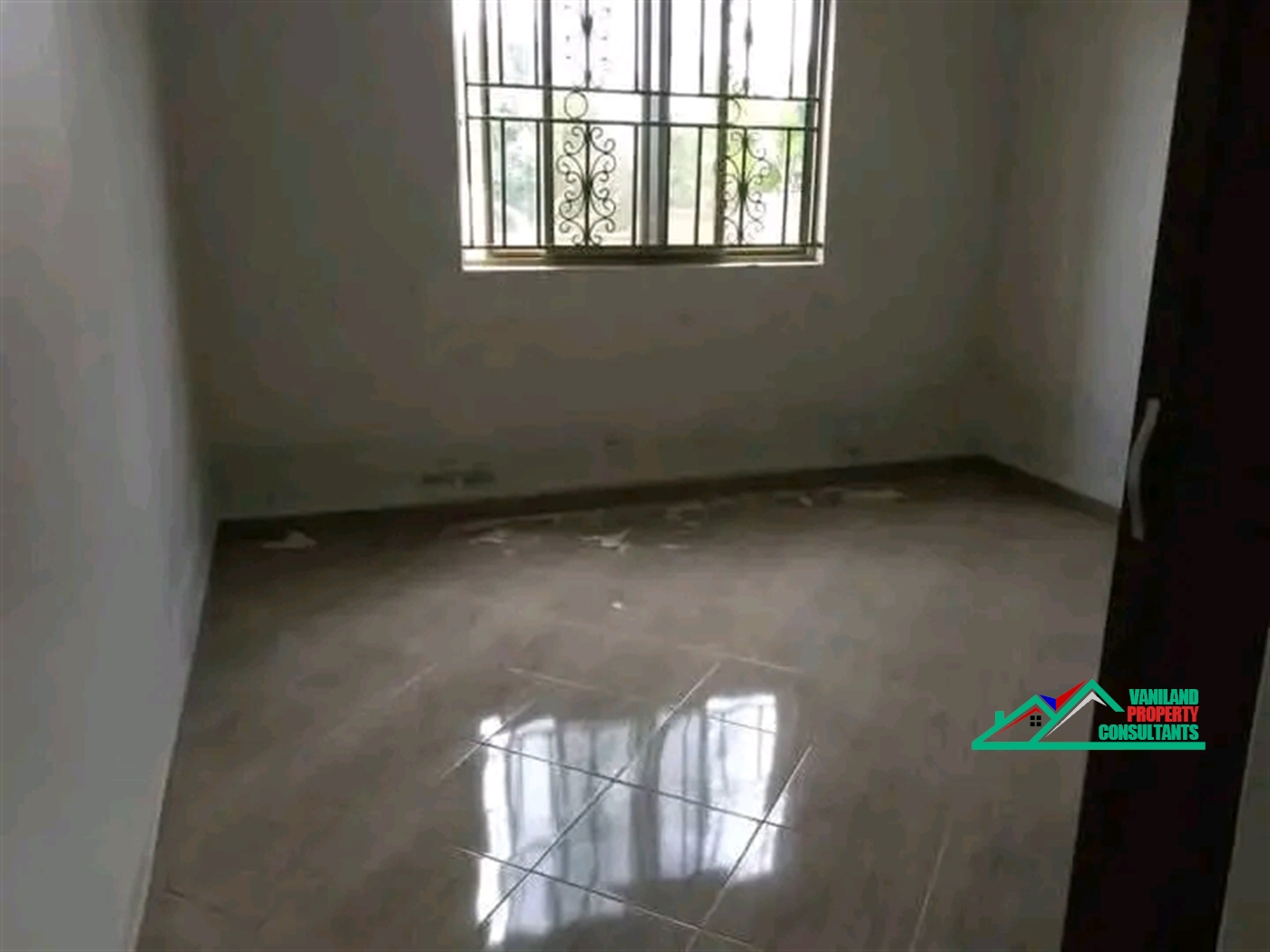 Semi Detached for rent in Mutungo Kampala