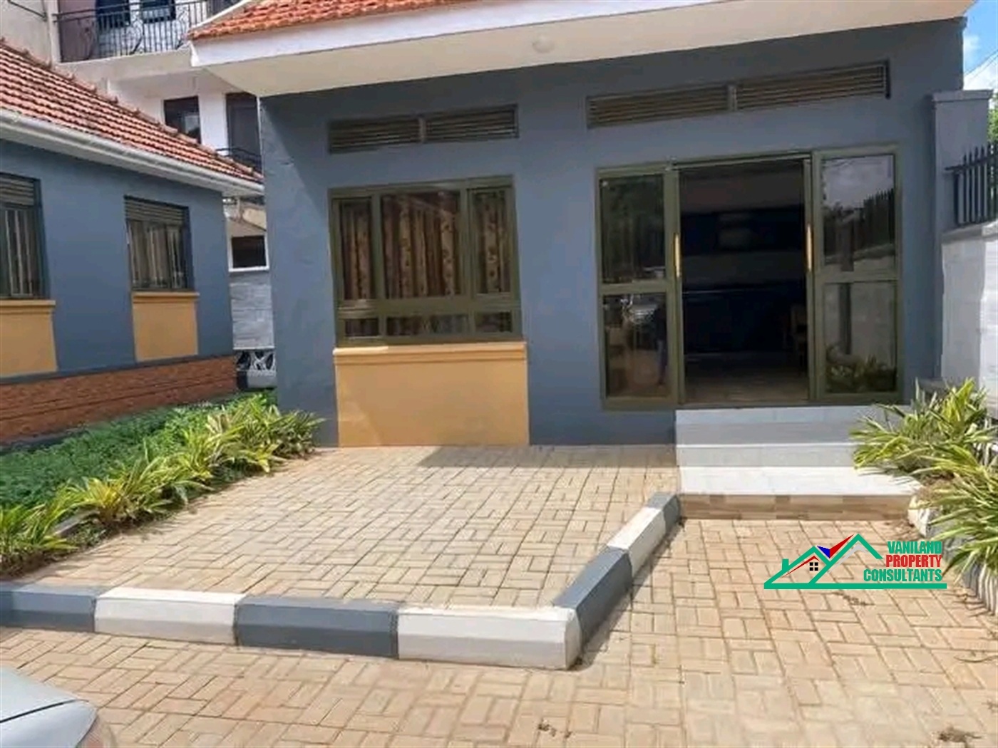 Semi Detached for rent in Mutungo Kampala