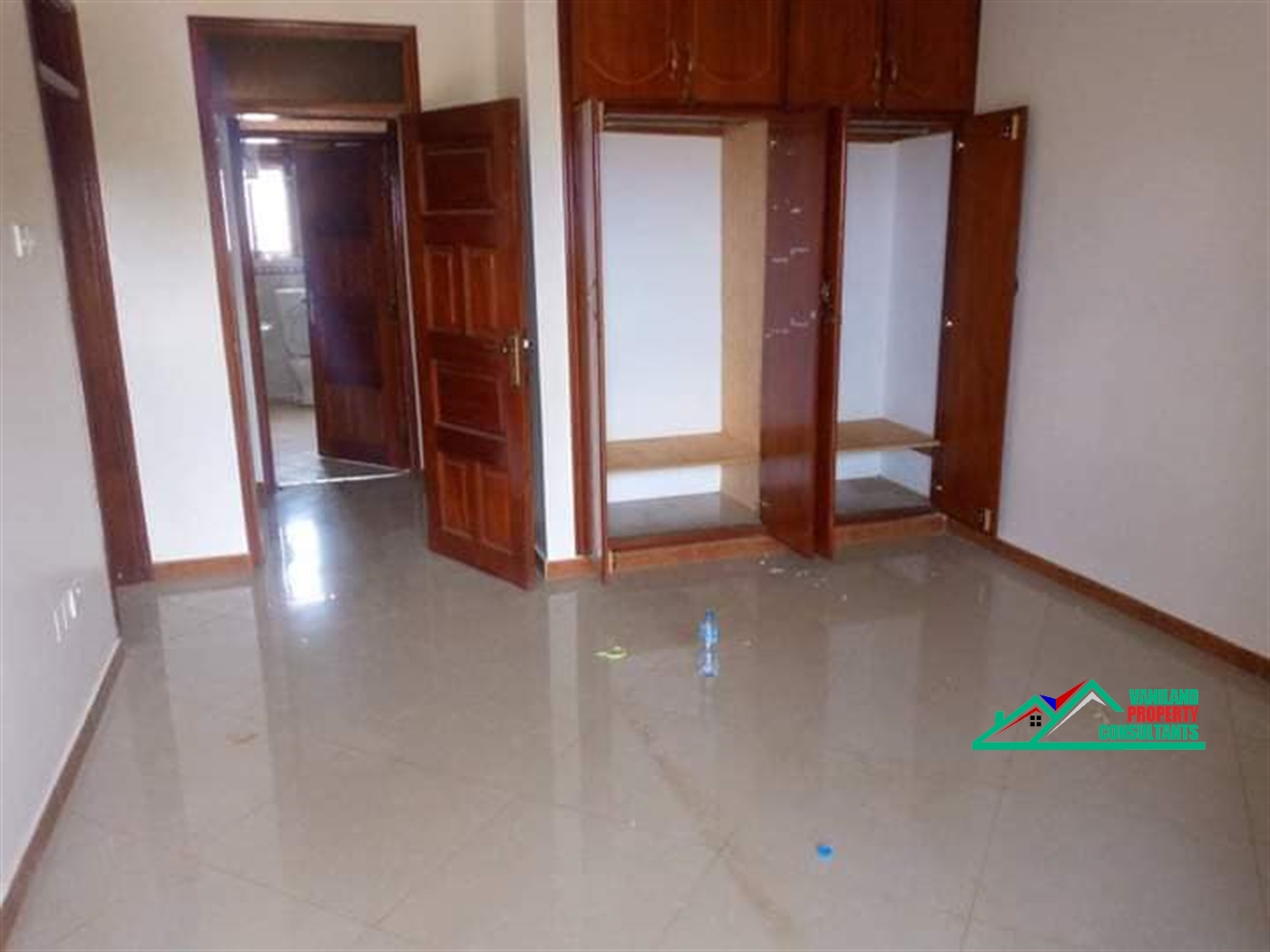 Apartment for rent in Kisaasi Kampala