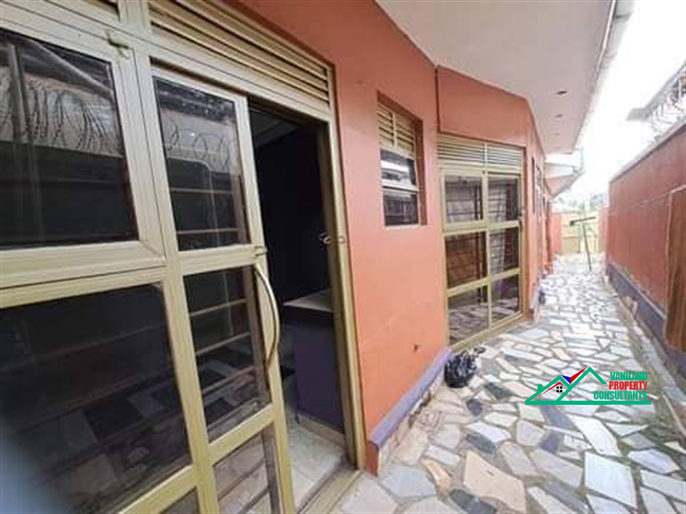 Semi Detached for rent in Kisaasi Kampala