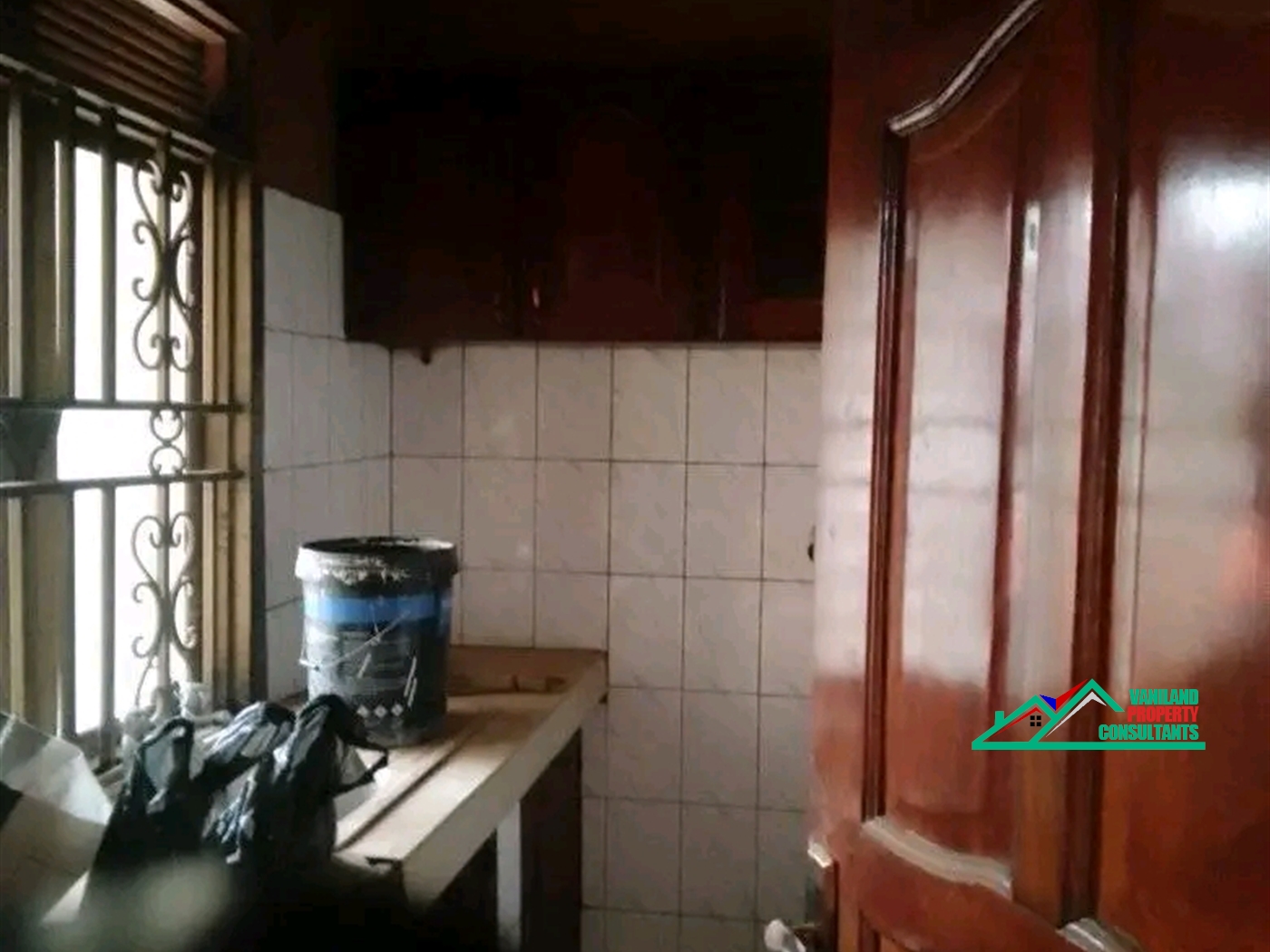 Semi Detached for rent in Mutungo Kampala