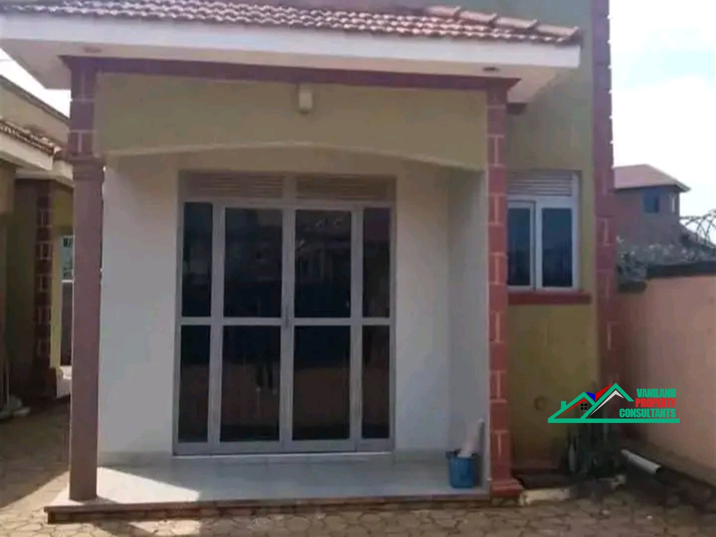 Semi Detached for rent in Mutungo Kampala