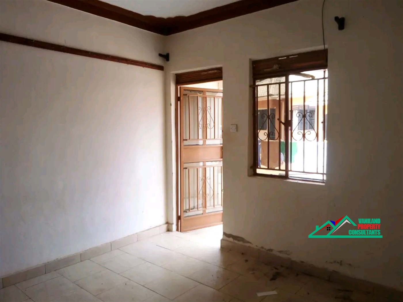 Semi Detached for rent in Mutungo Kampala