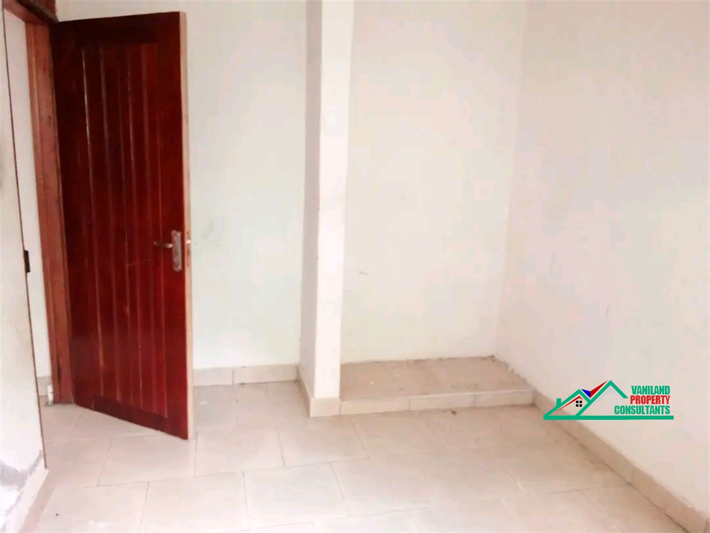 Semi Detached for rent in Mutungo Kampala