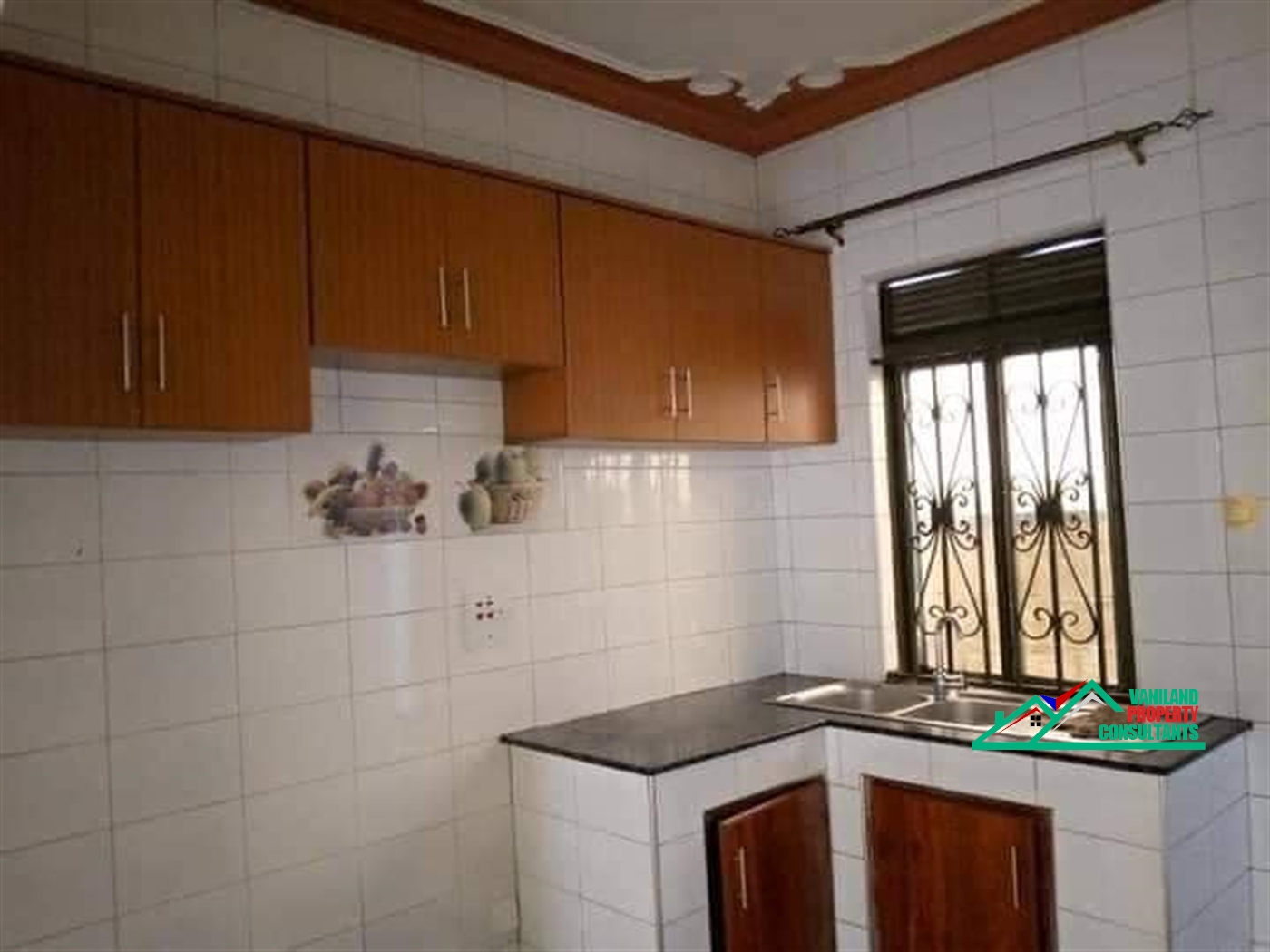 Semi Detached for rent in Kulambilo Kampala