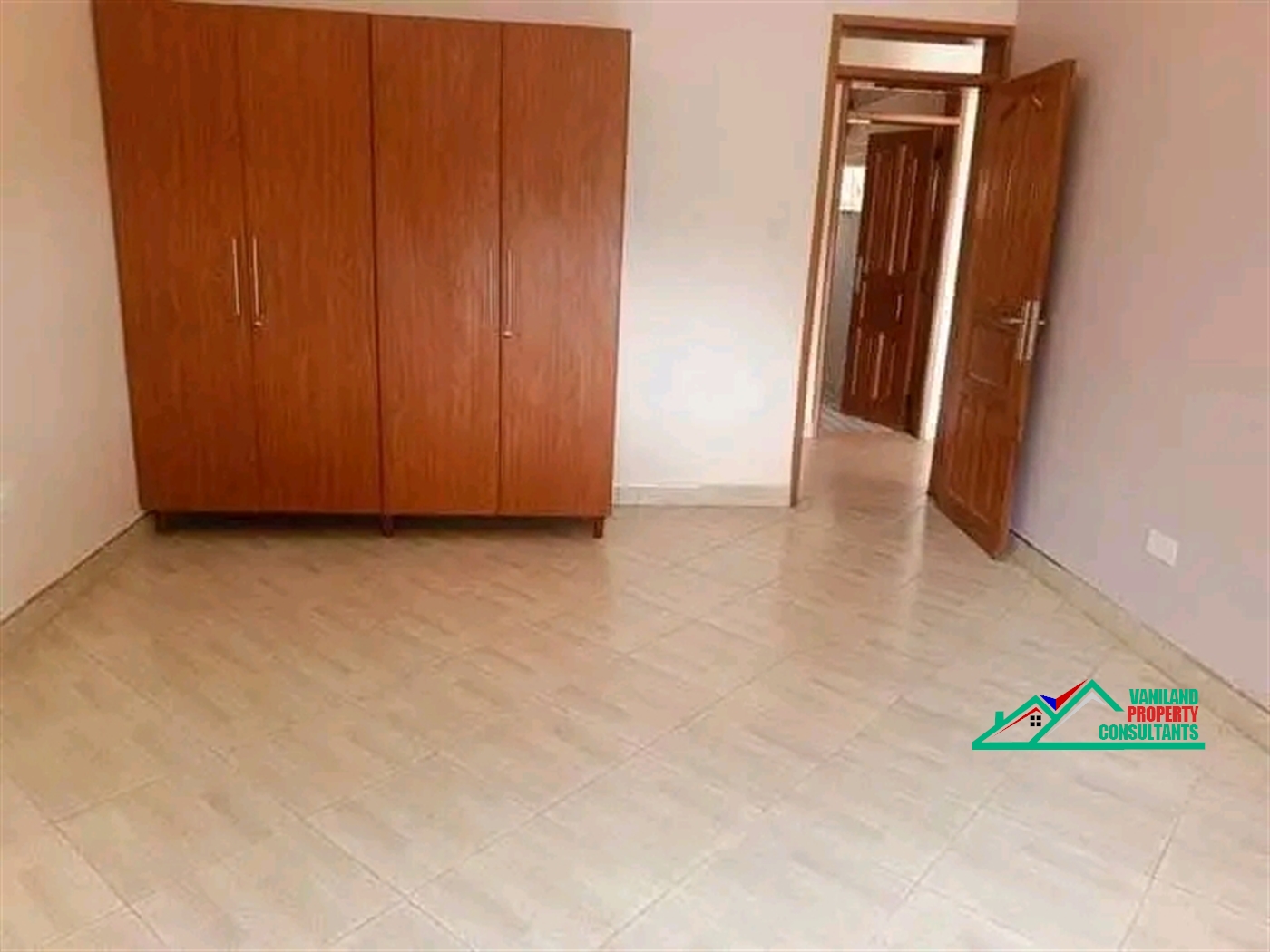 Semi Detached for rent in Mutungo Kampala