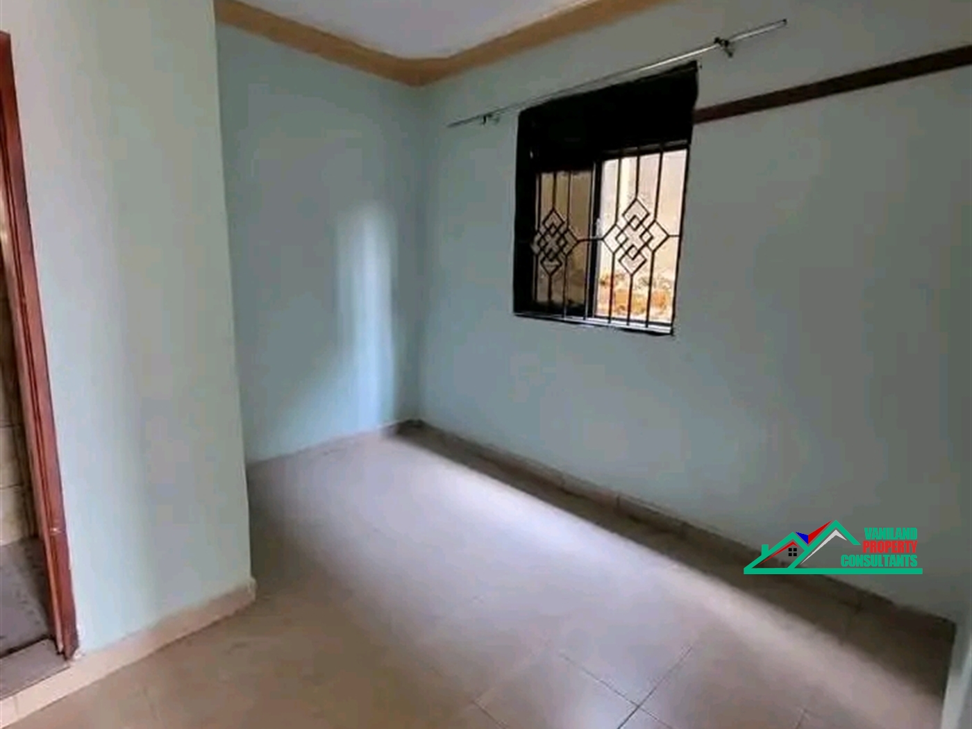 Semi Detached for rent in Mutungo Kampala