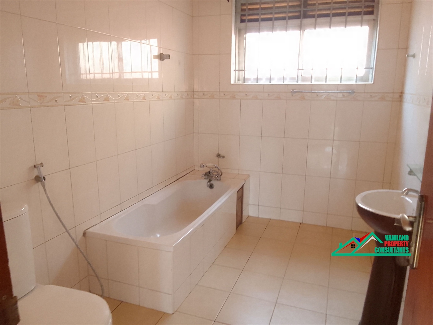 Bungalow for rent in Najjera Wakiso