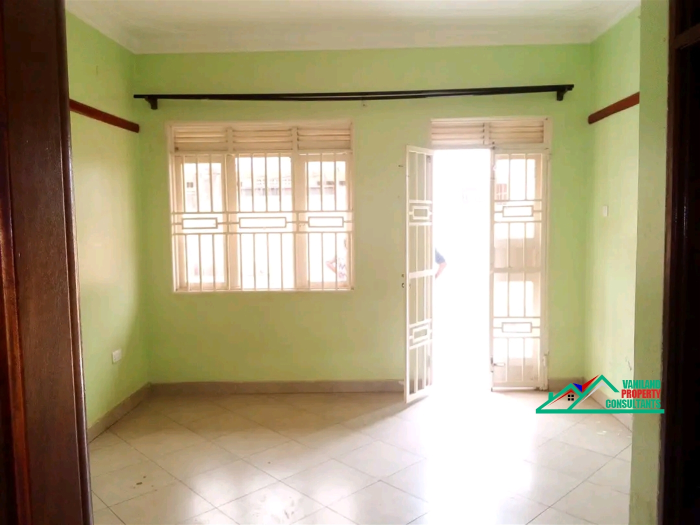 Semi Detached for rent in Mutungo Kampala