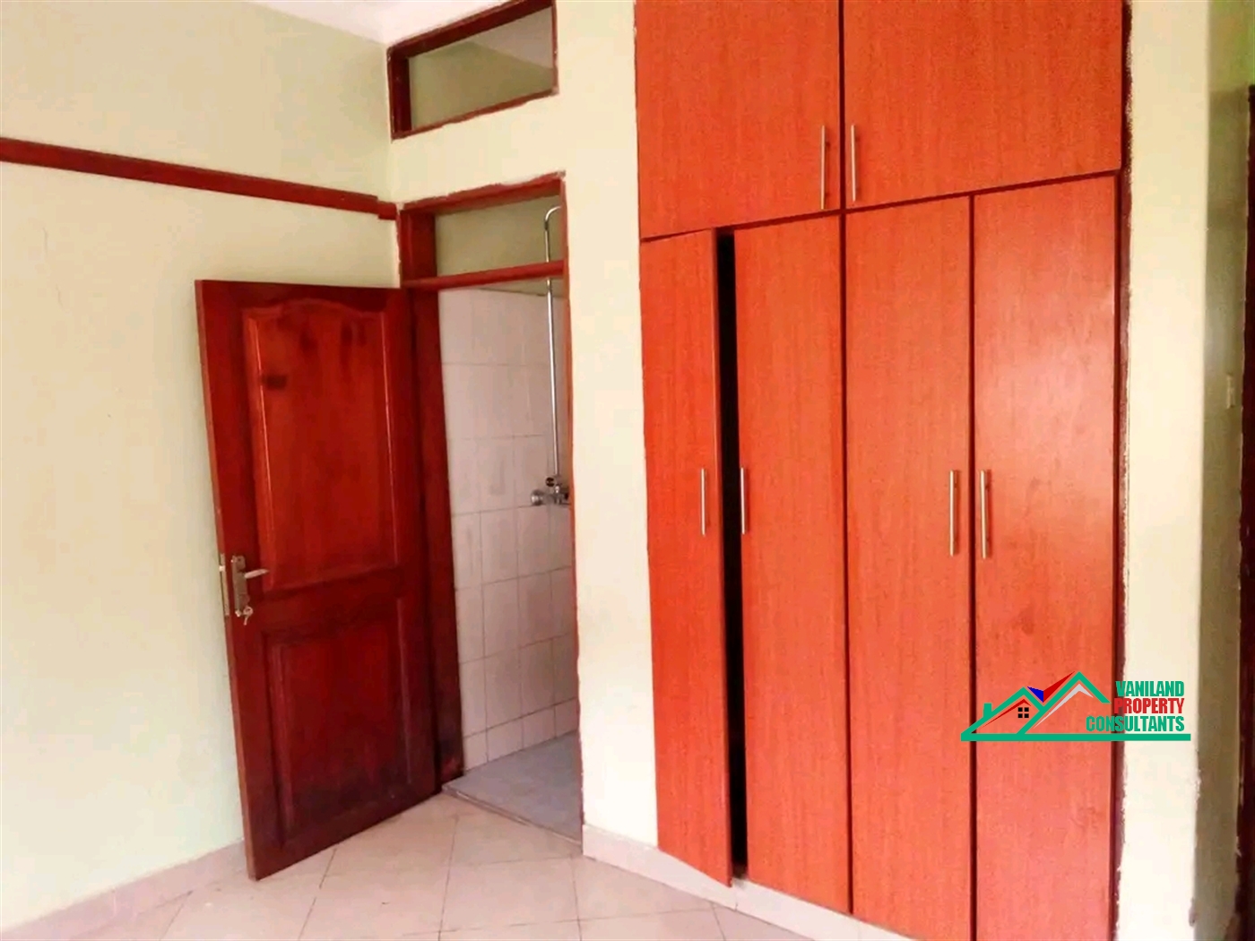 Semi Detached for rent in Mutungo Kampala