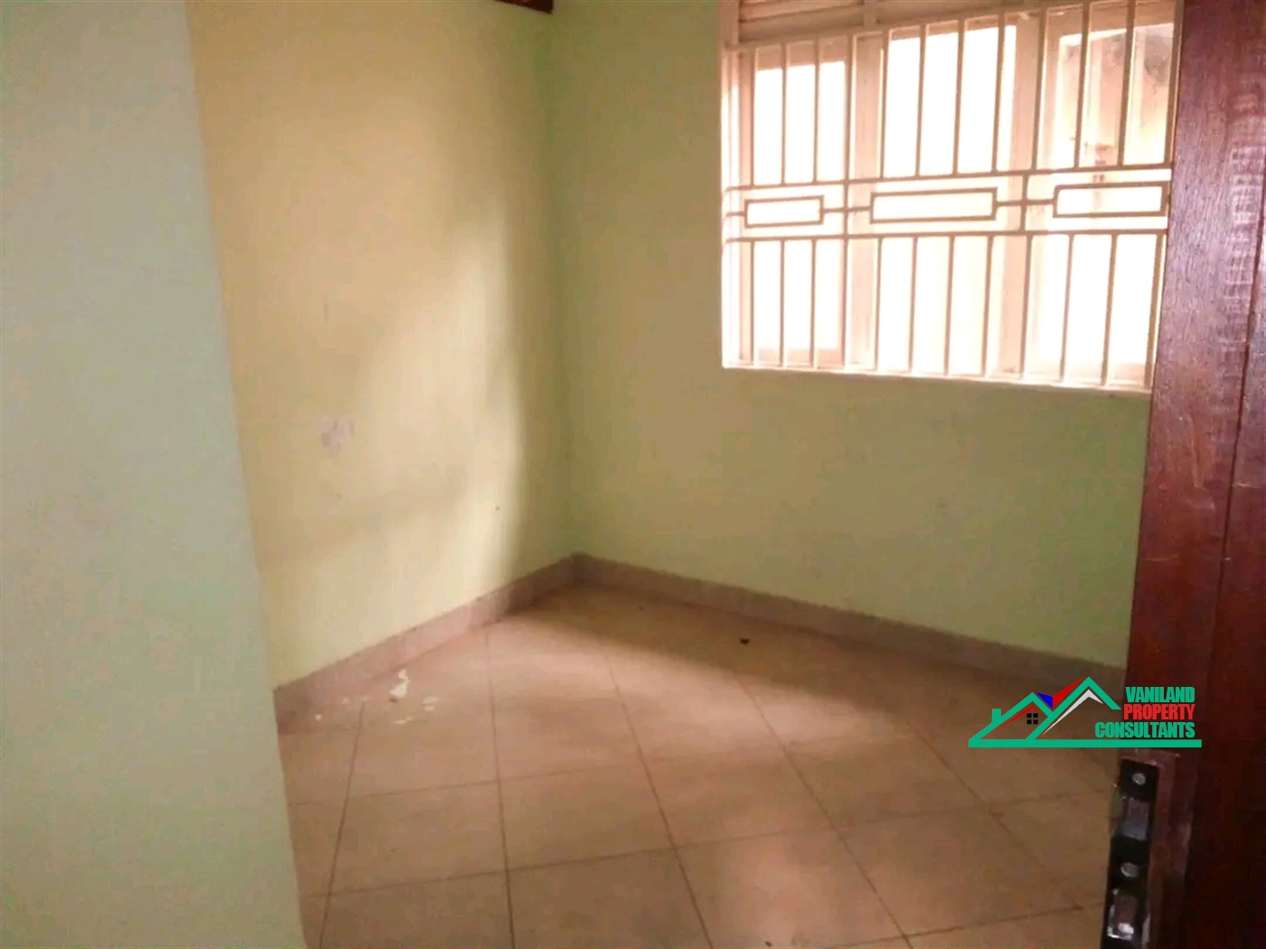 Semi Detached for rent in Mutungo Kampala