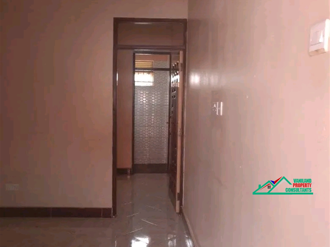 Semi Detached for rent in Mutungo Kampala