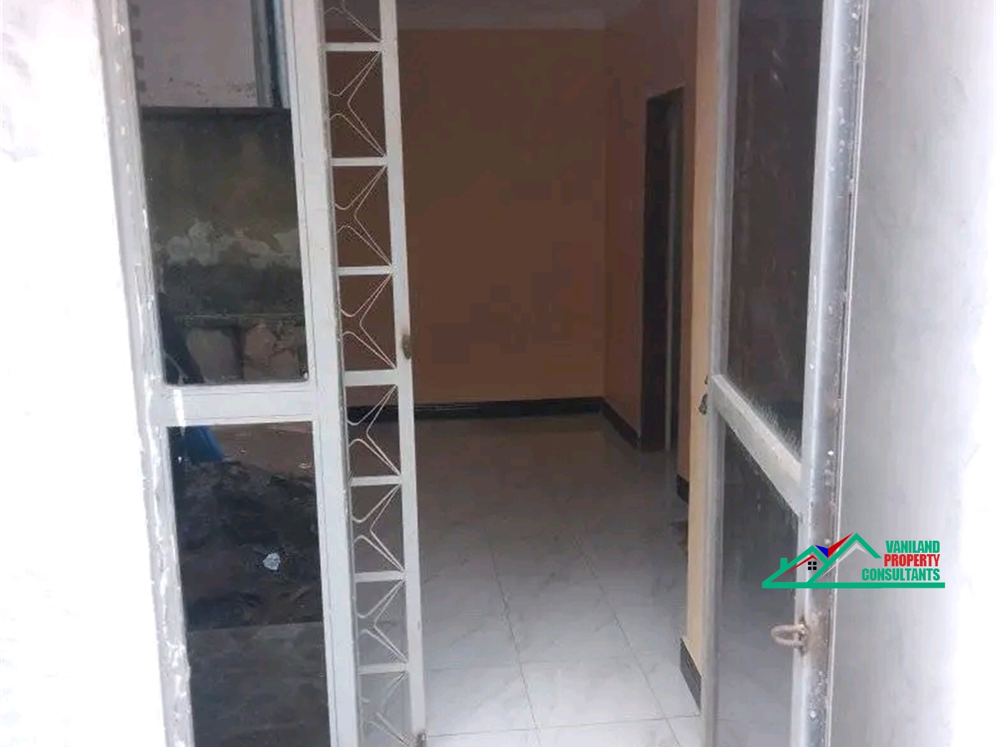 Semi Detached for rent in Mutungo Kampala