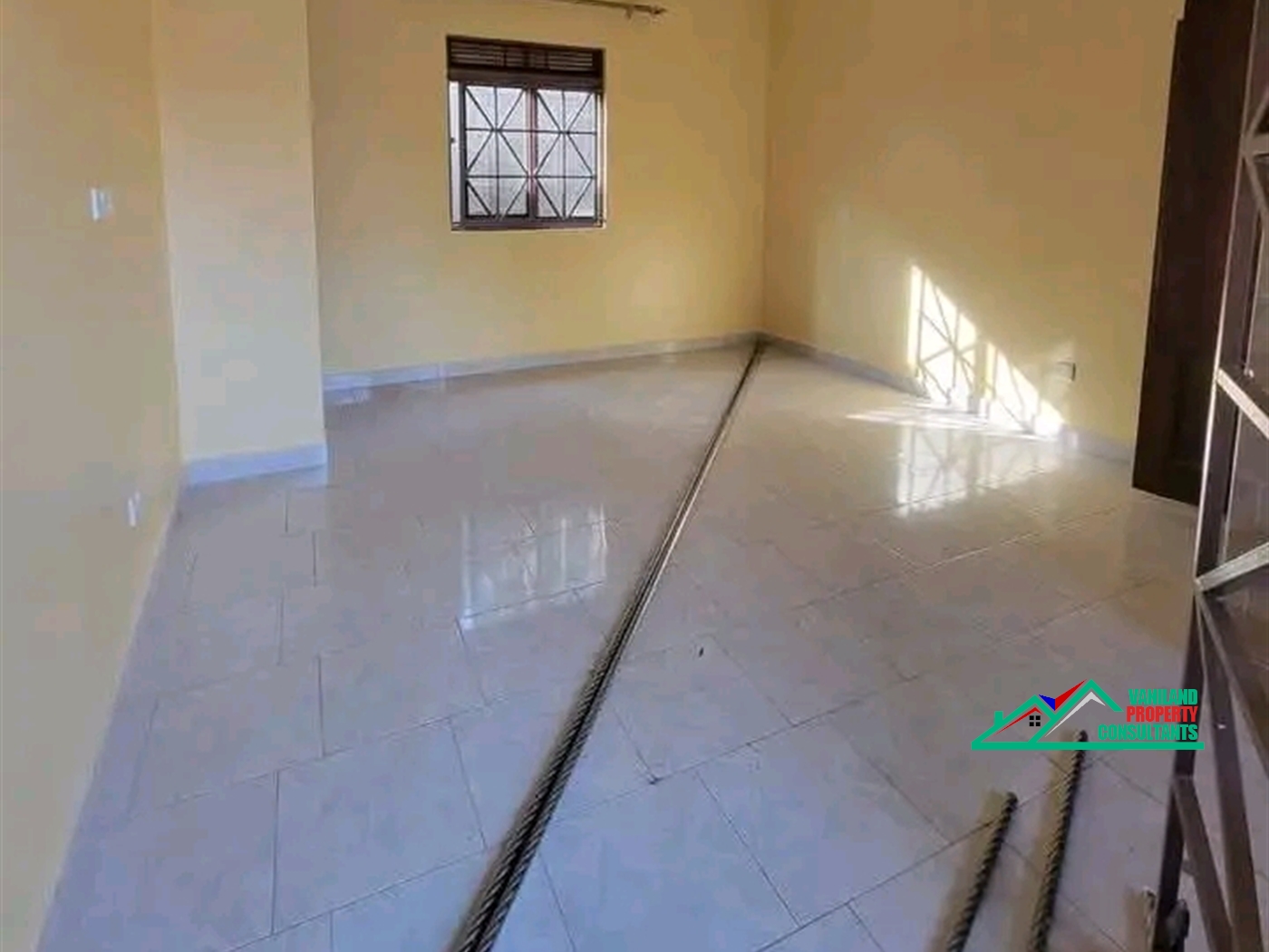 Semi Detached for rent in Mutungo Kampala