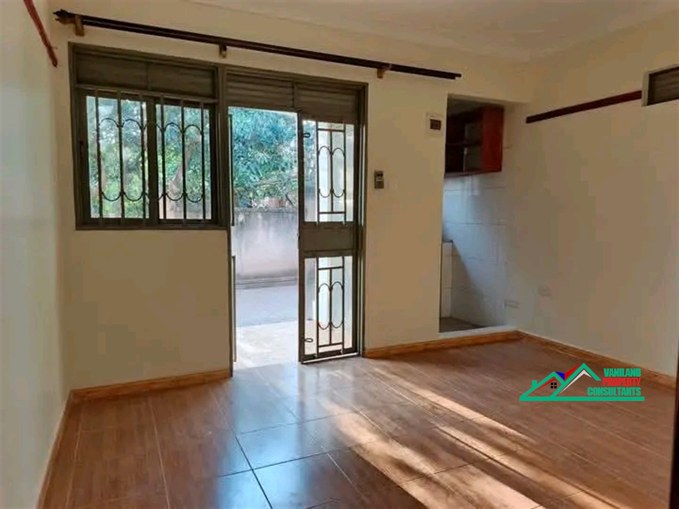 Semi Detached for rent in Mutungo Kampala