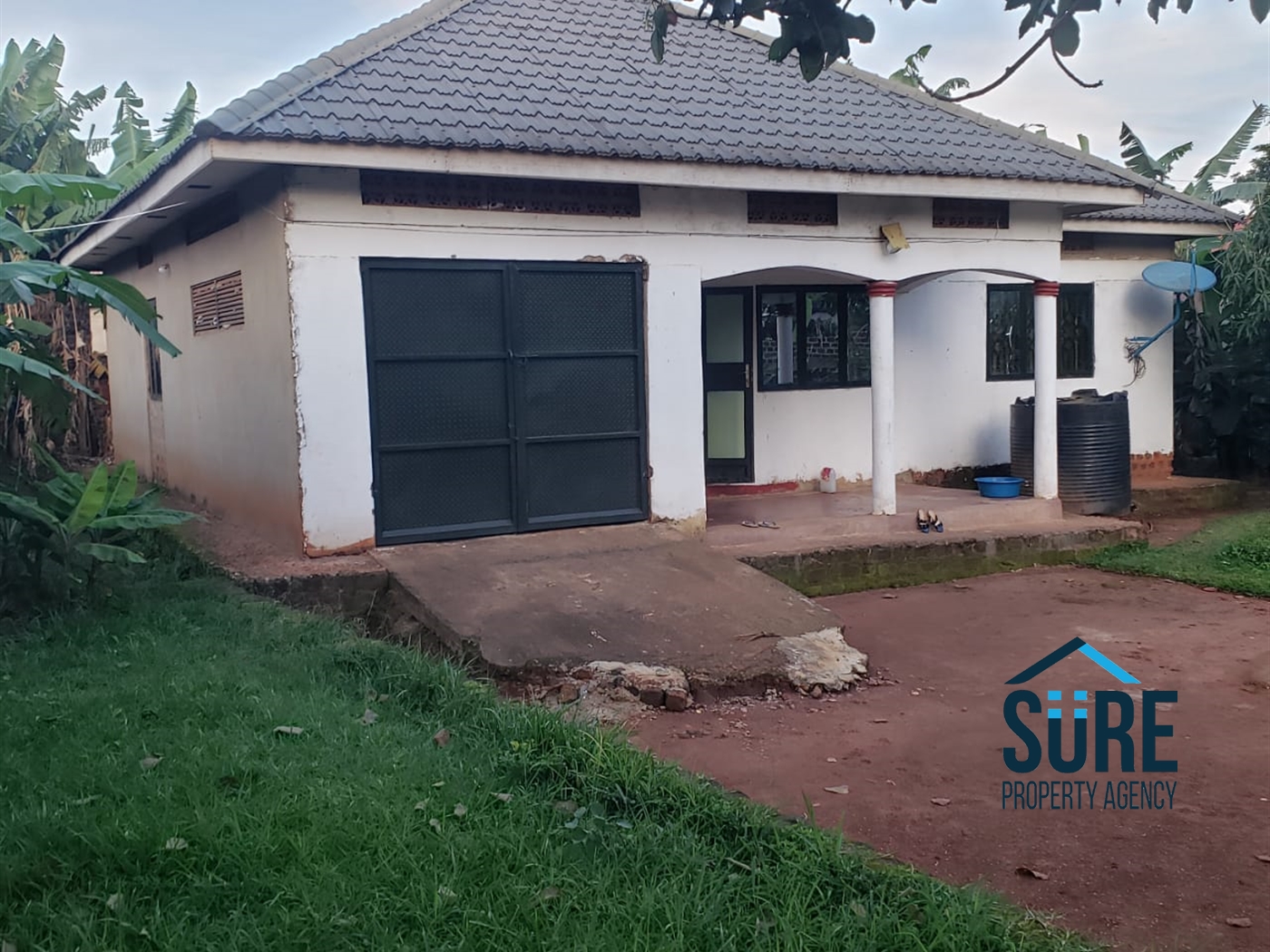 Bungalow for sale in Nakweelo Wakiso