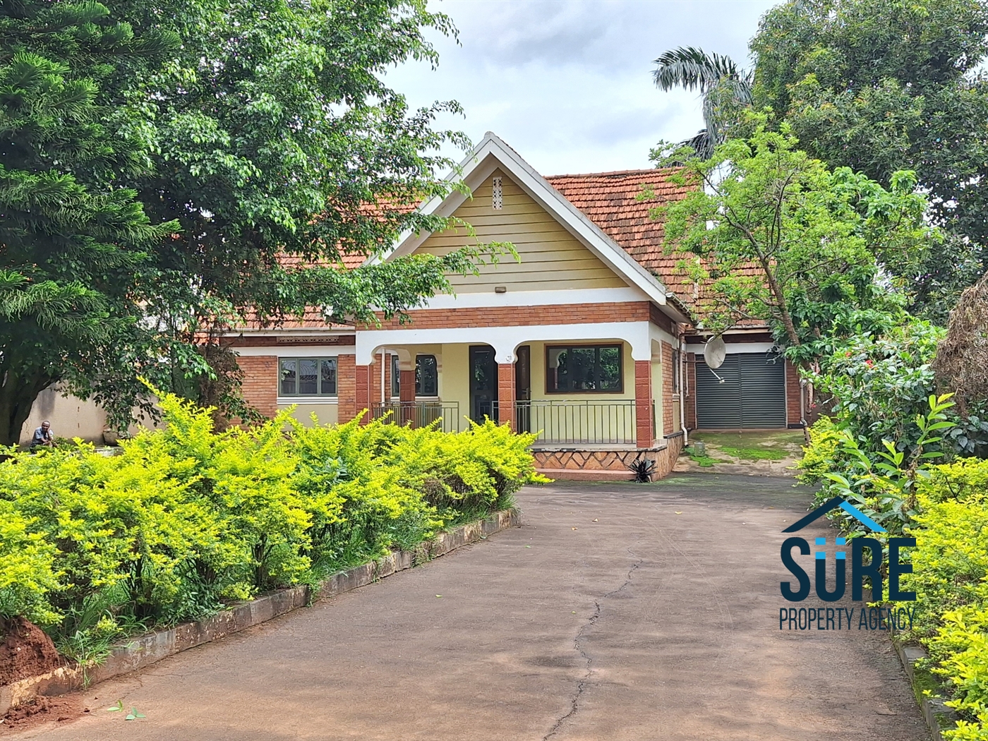 Bungalow for sale in Naguru Wakiso